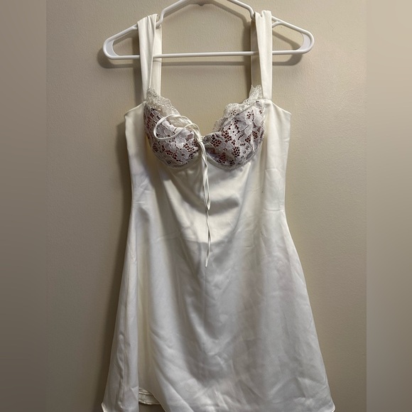 House of CB lace and silk dress - Picture 1 of 3